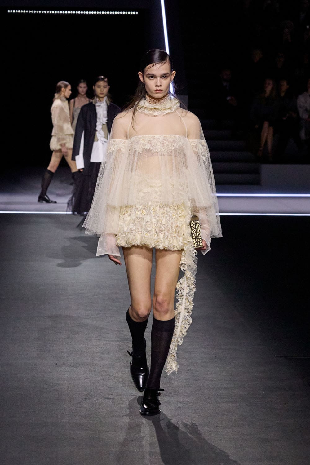Dior Fall Winter 2025 2026 Women Runway Magazine (10)