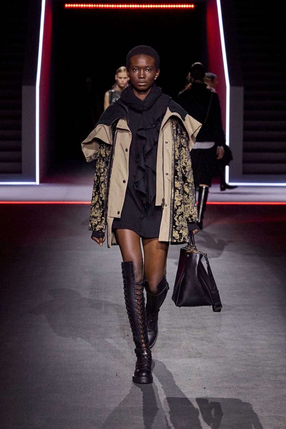 Dior Fall Winter 2025 2026 Women Runway Magazine (26)