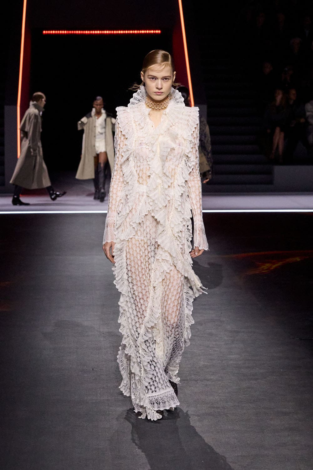 Dior Fall Winter 2025 2026 Women Runway Magazine (37)