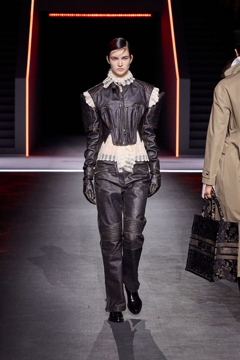 Dior Fall Winter 2025 2026 Women Runway Magazine (39)