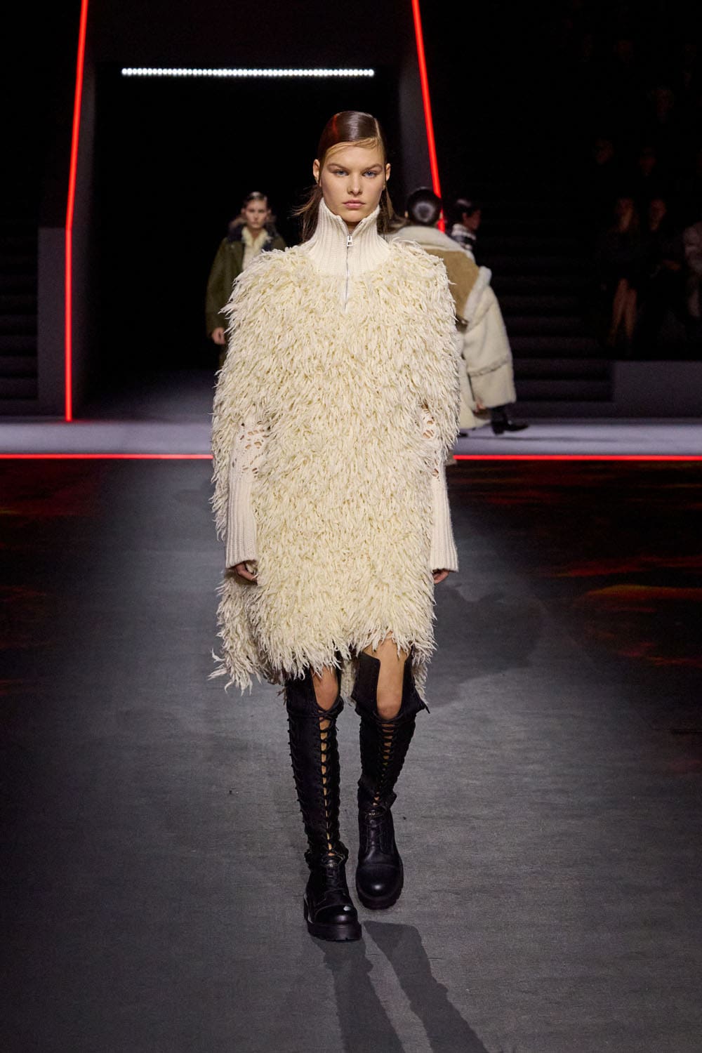 Dior Fall Winter 2025 2026 Women Runway Magazine (42)