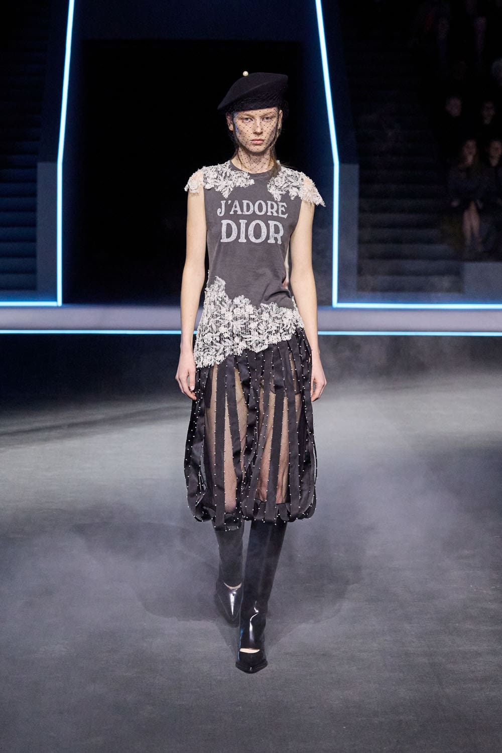 Dior Fall Winter 2025 2026 Women Runway Magazine (69)