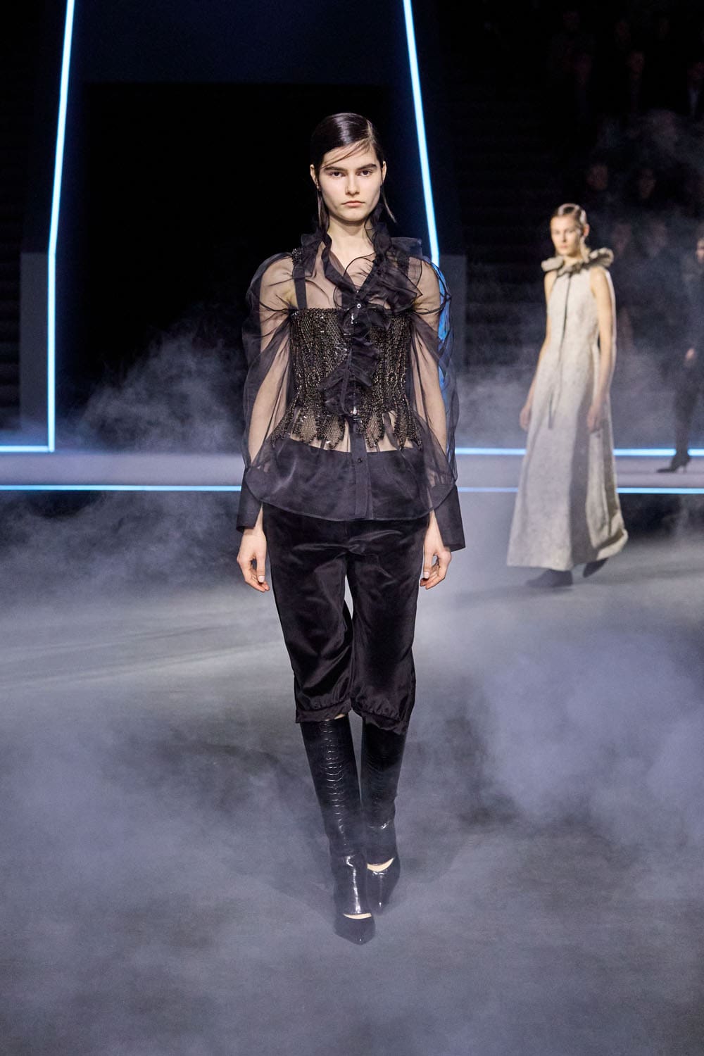 Dior Fall Winter 2025 2026 Women Runway Magazine (73)