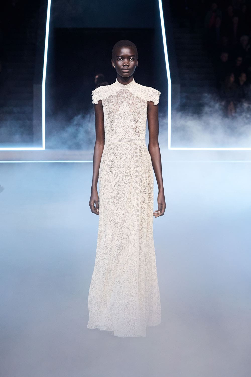 Dior Fall Winter 2025 2026 Women Runway Magazine (77)
