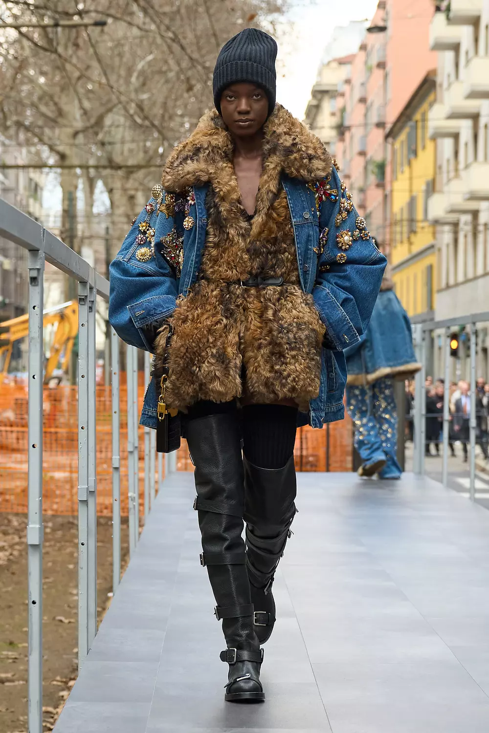 Dolce Gabbana Fall 2025 2026 Womens Runway Magazine (34)