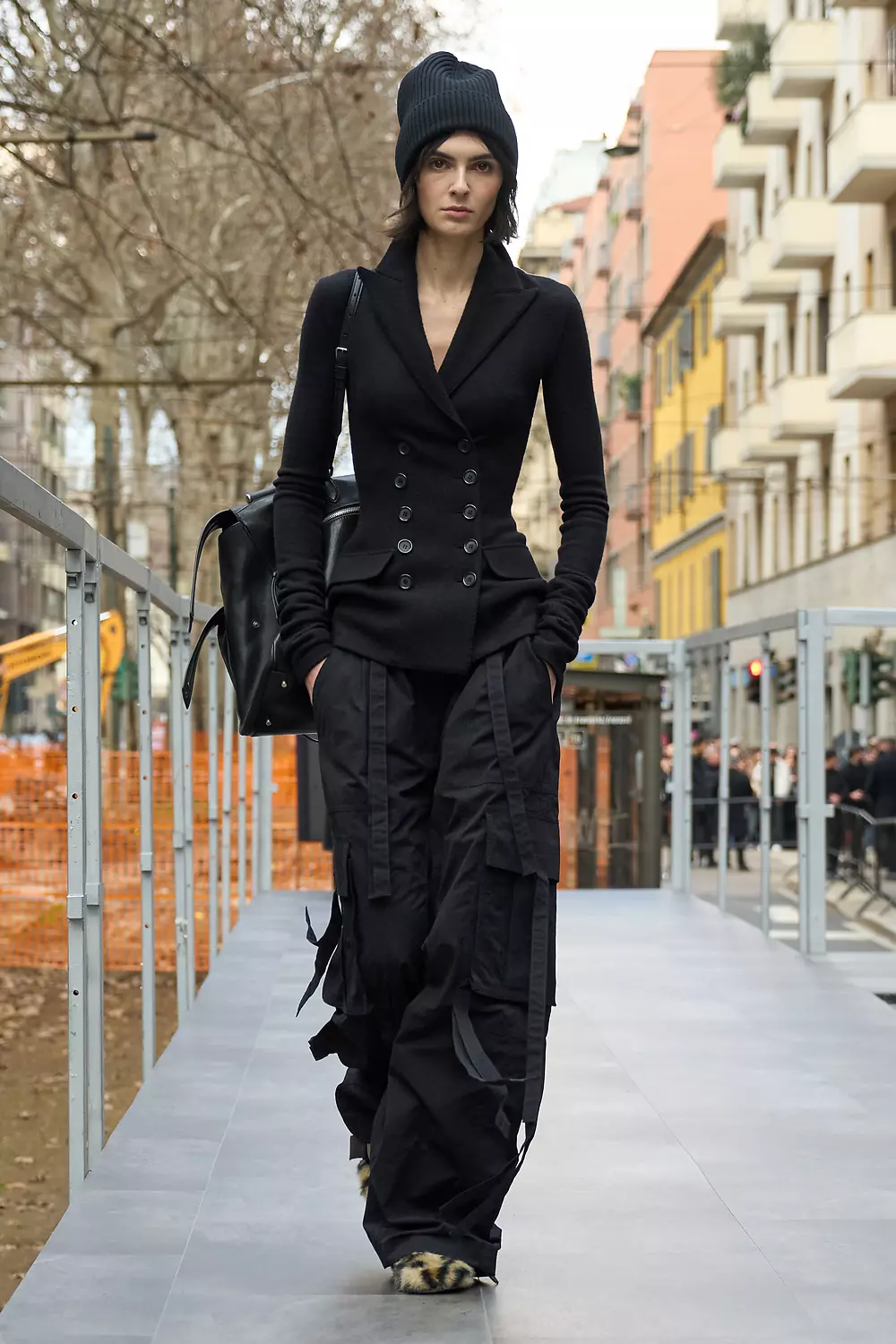 Dolce Gabbana Fall 2025 2026 Womens Runway Magazine (42)