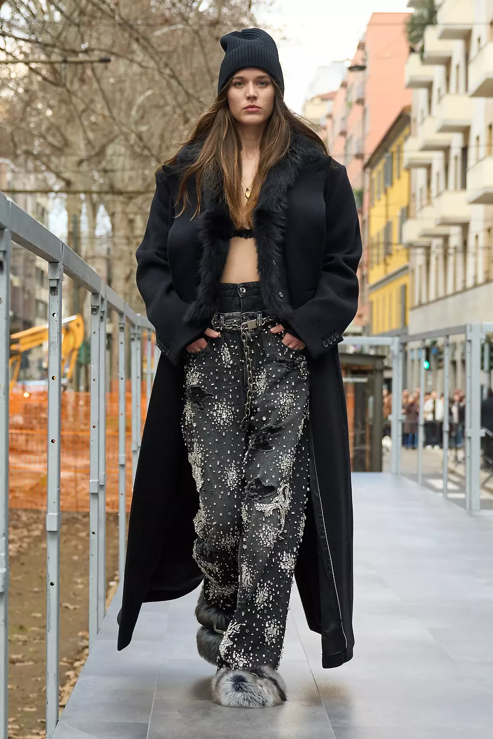 Dolce Gabbana Fall 2025 2026 Womens Runway Magazine (45)