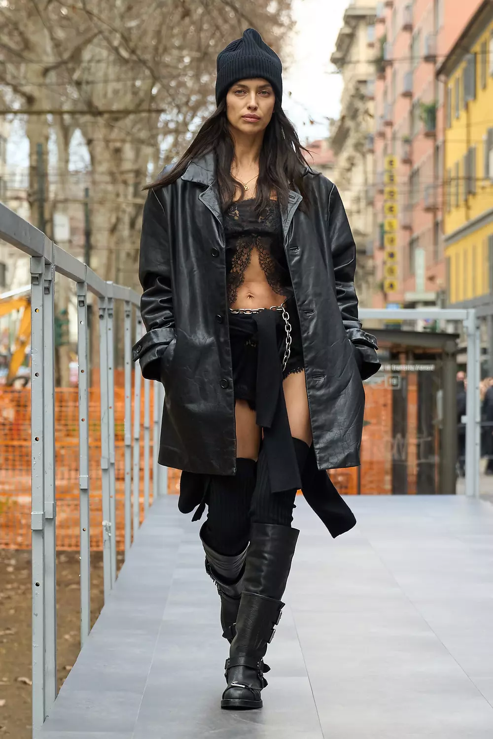 Dolce Gabbana Fall 2025 2026 Womens Runway Magazine (51)
