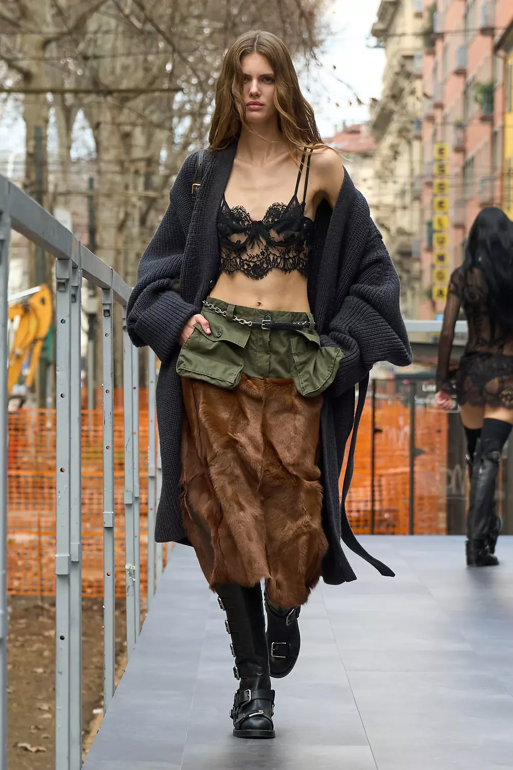 Dolce Gabbana Fall 2025 2026 Womens Runway Magazine (8)