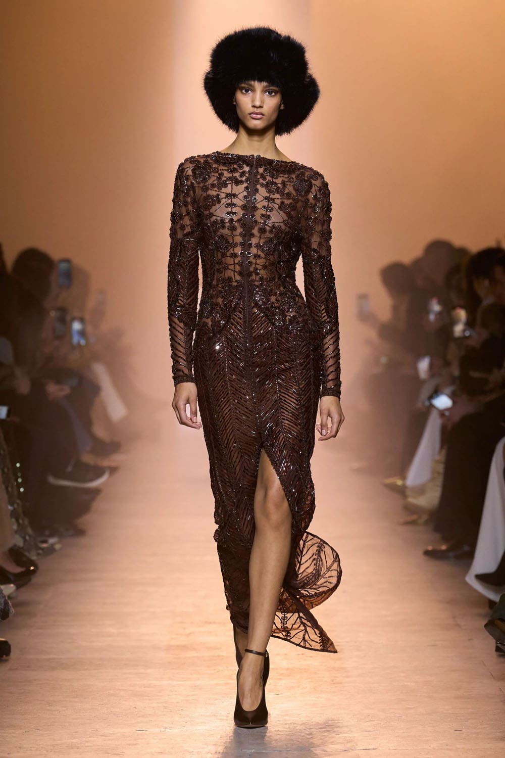 Elie Saab Fall Winter 2025 26 Ready to Wear Runway Magazine (15)