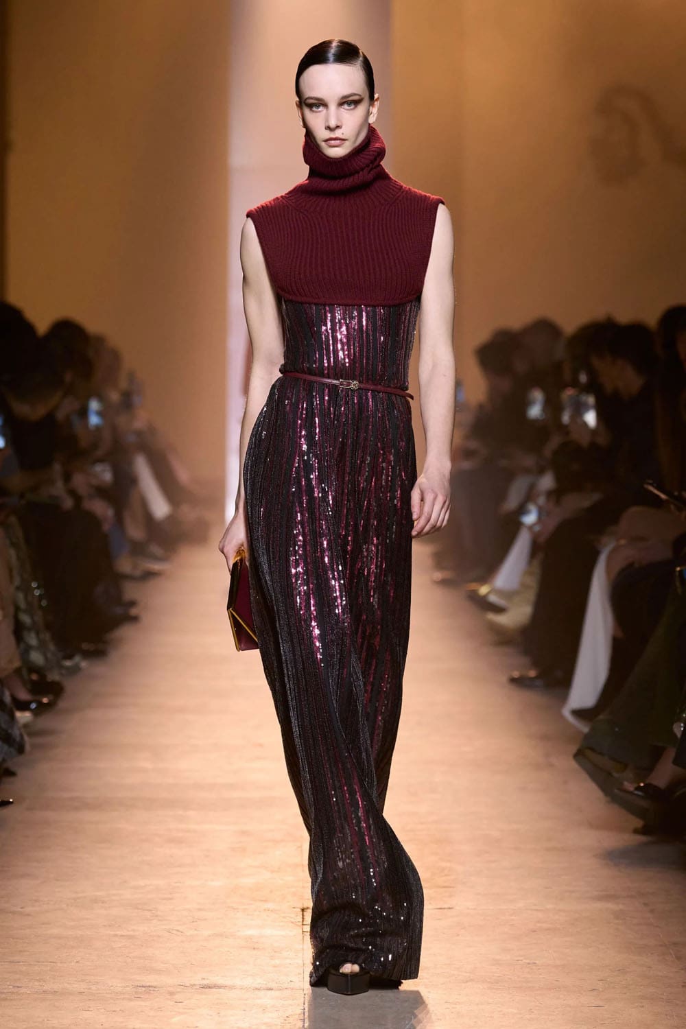 Elie Saab Fall Winter 2025 26 Ready to Wear Runway Magazine (29)