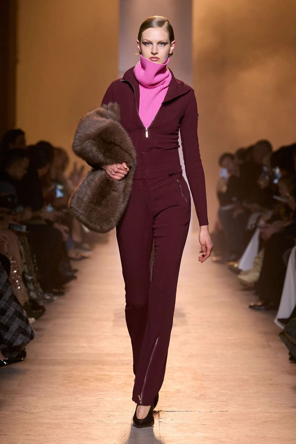 Elie Saab Fall Winter 2025 26 Ready to Wear Runway Magazine (33)