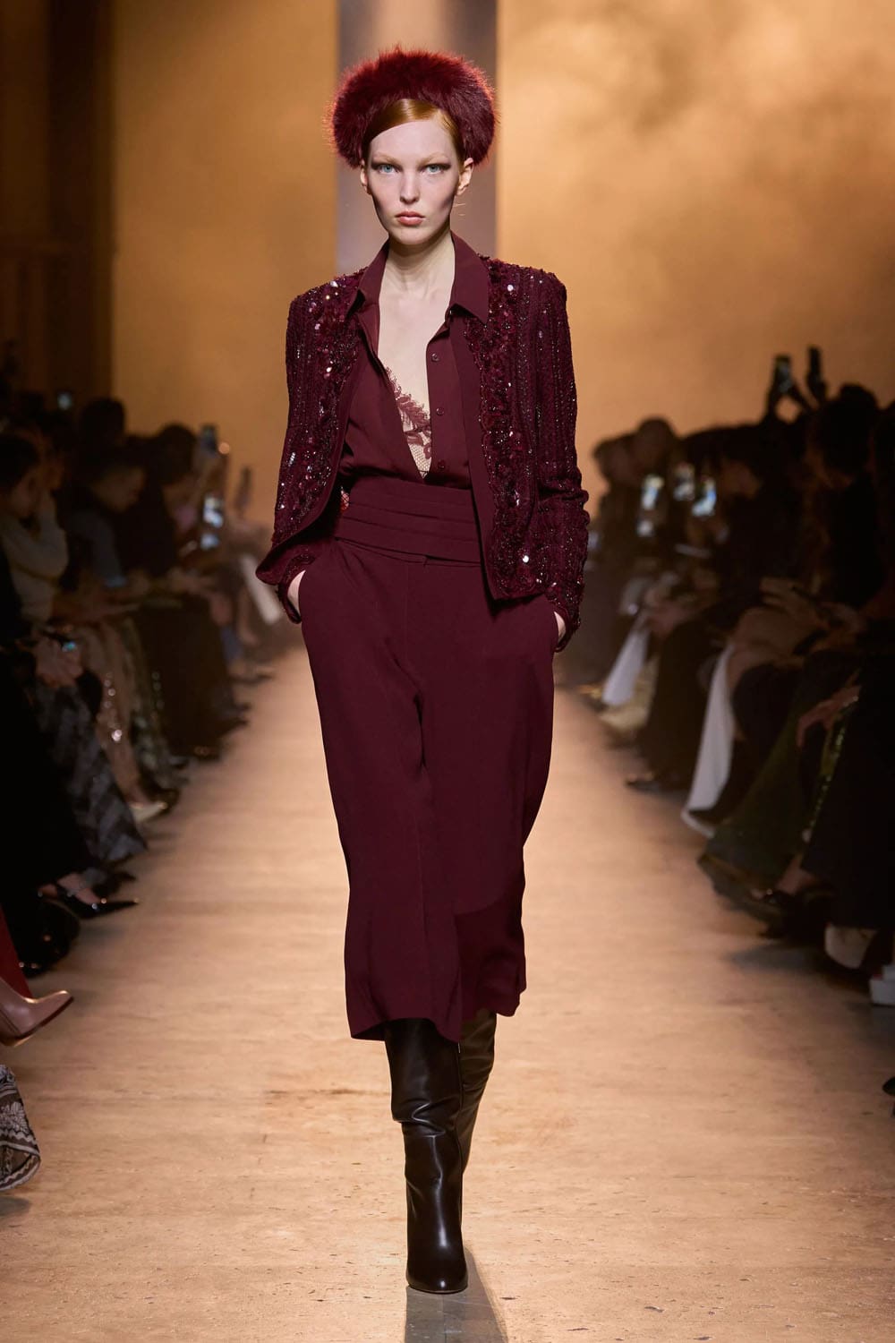 Elie Saab Fall Winter 2025 26 Ready to Wear Runway Magazine (34)