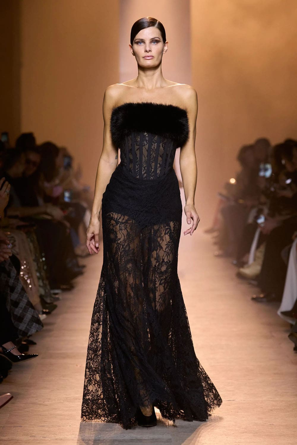 Elie Saab Fall Winter 2025 26 Ready to Wear Runway Magazine (41)