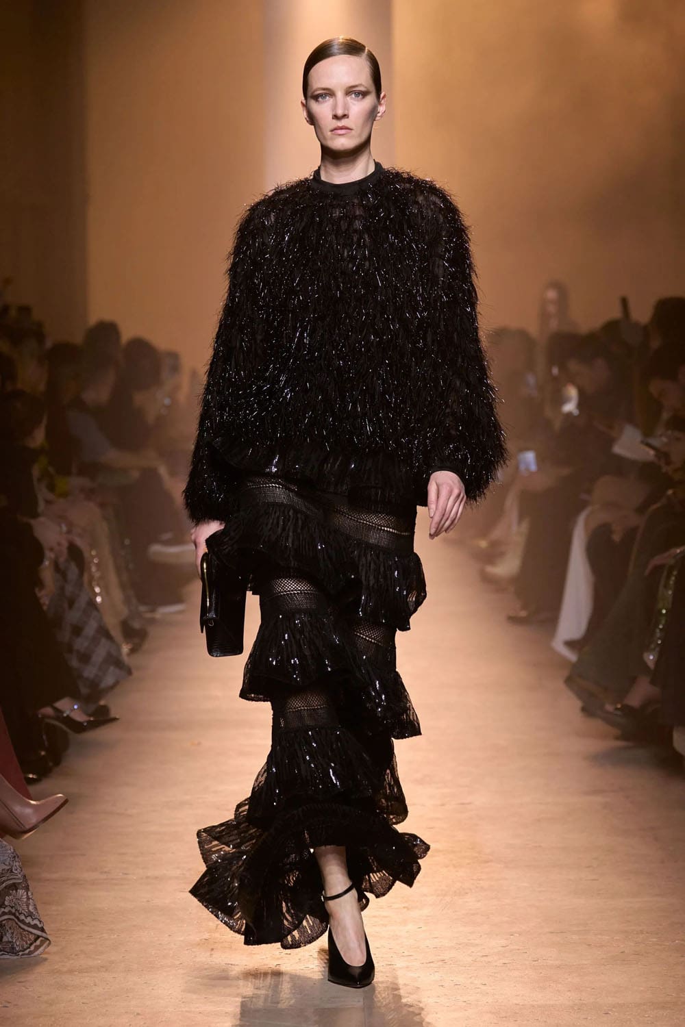 Elie Saab Fall Winter 2025 26 Ready to Wear Runway Magazine (48)