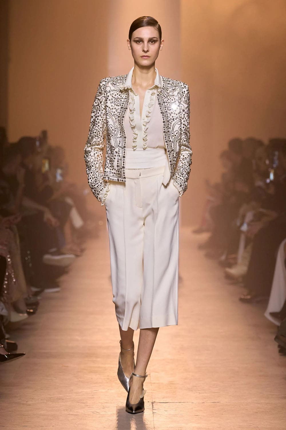Elie Saab Fall Winter 2025 26 Ready to Wear Runway Magazine (55)