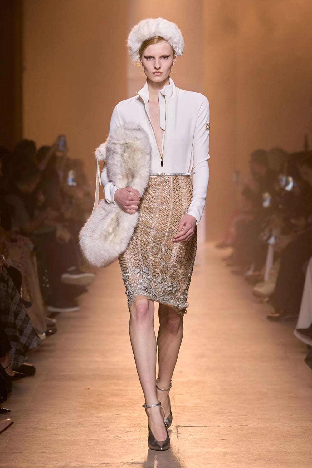 Elie Saab Fall Winter 2025 26 Ready to Wear Runway Magazine (60)