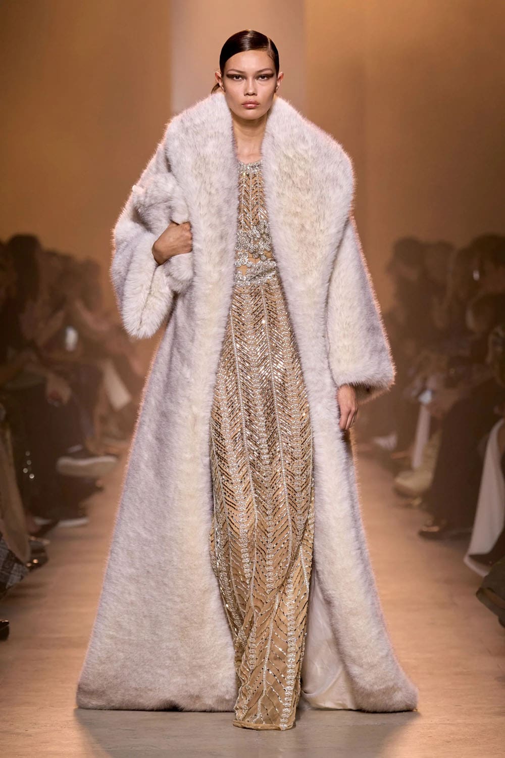 Elie Saab Fall Winter 2025 26 Ready to Wear Runway Magazine (61)