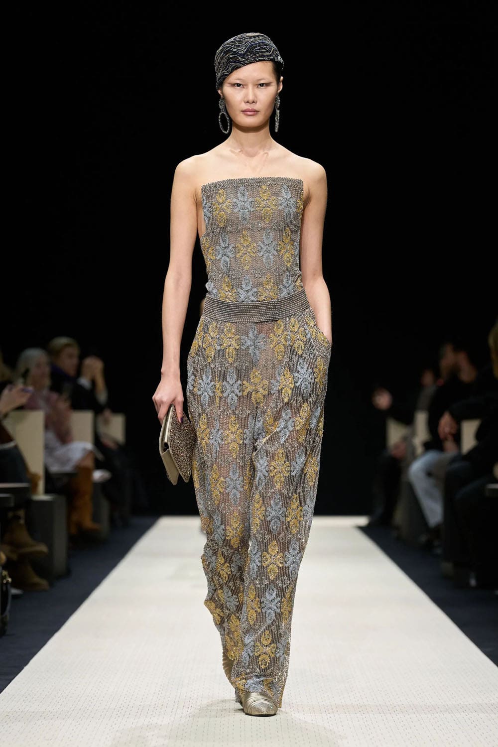 Giorgio Armani Outono Inverno 2025 2026 Feminino Runway Revista (60)