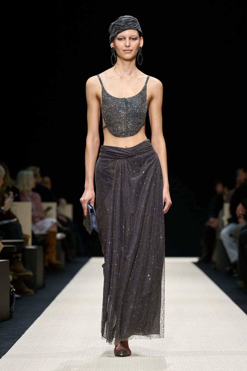 Giorgio Armani Outono Inverno 2025 2026 Feminino Runway Revista (61)