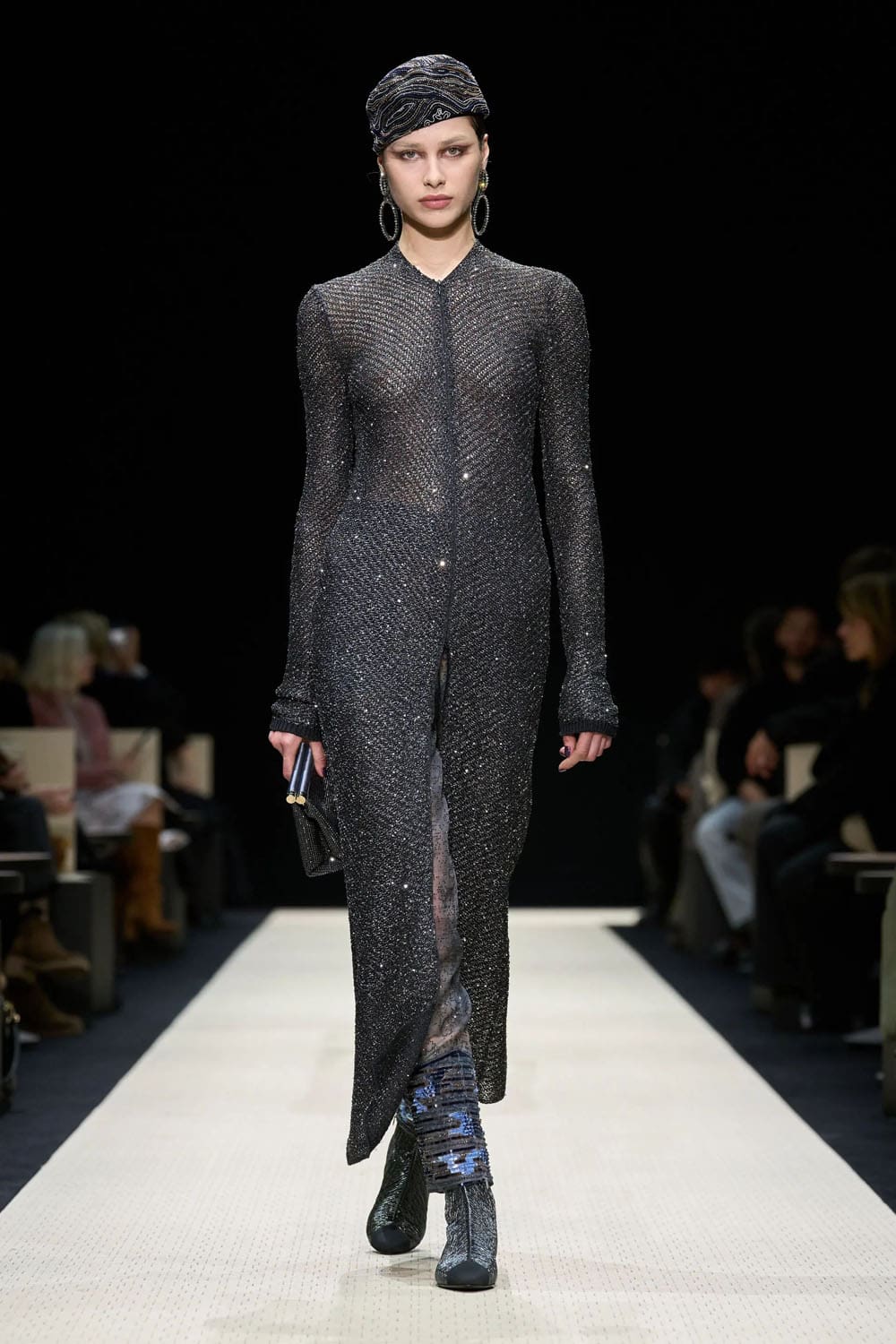 Giorgio Armani Outono Inverno 2025 2026 Feminino Runway Revista (68)