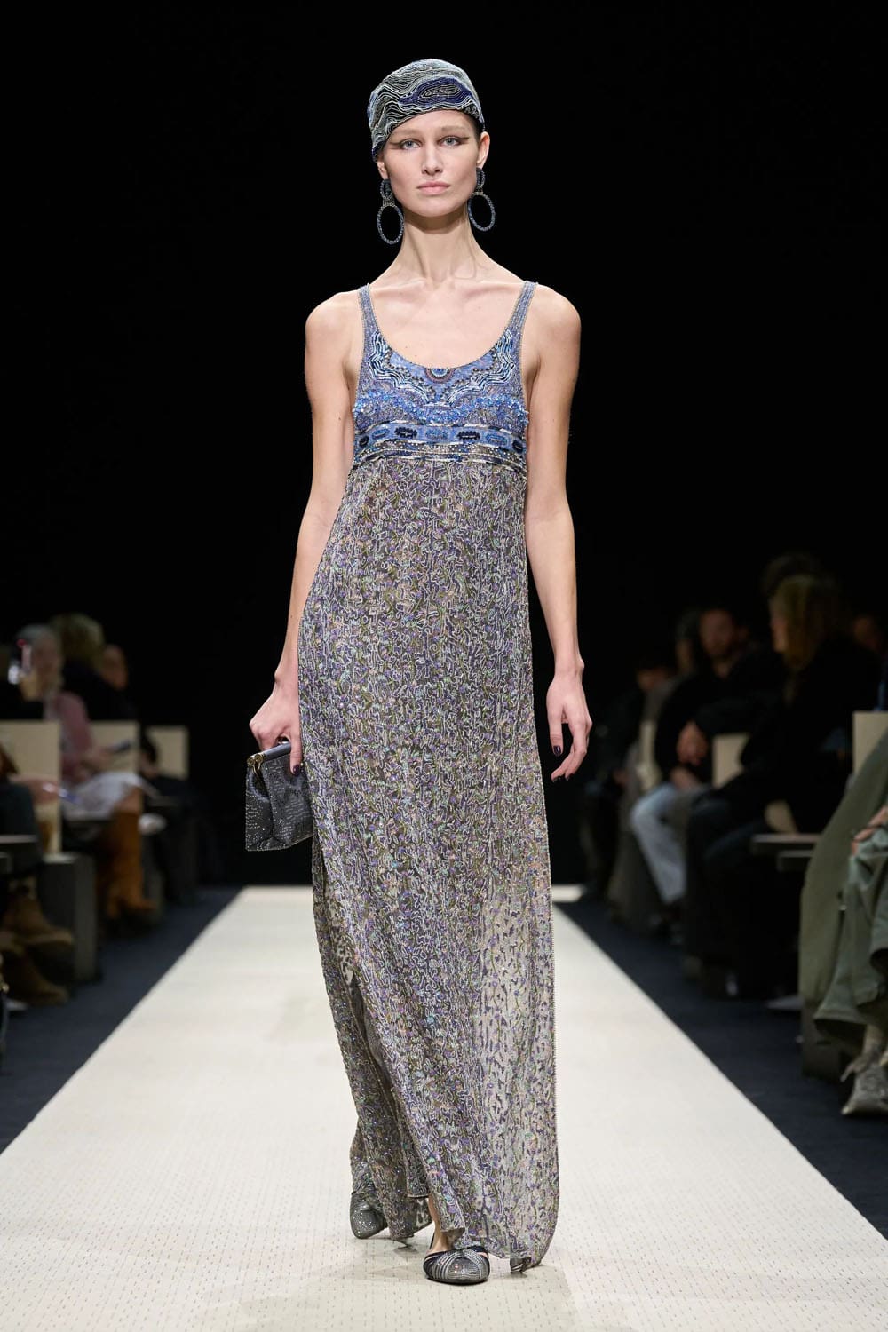 Giorgio Armani Outono Inverno 2025 2026 Feminino Runway Revista (71)