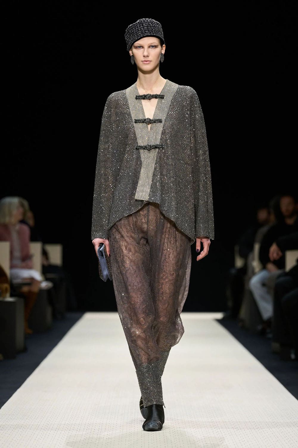 Giorgio Armani Outono Inverno 2025 2026 Feminino Runway Revista (78)
