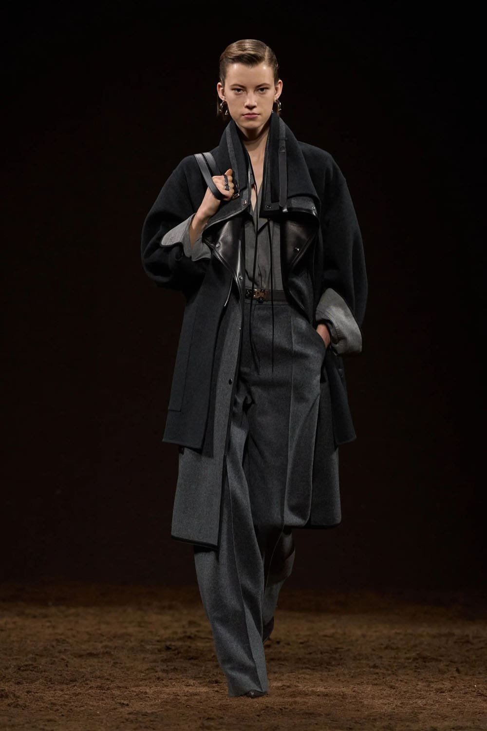 Hermès Automne Hiver 2025 2026 Runway Magazine (13)