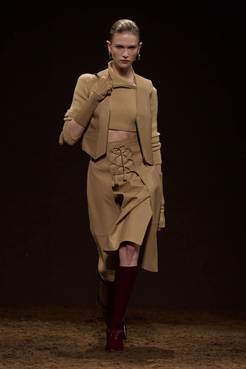 Hermès Automne Hiver 2025 2026 Runway Magazine (15)