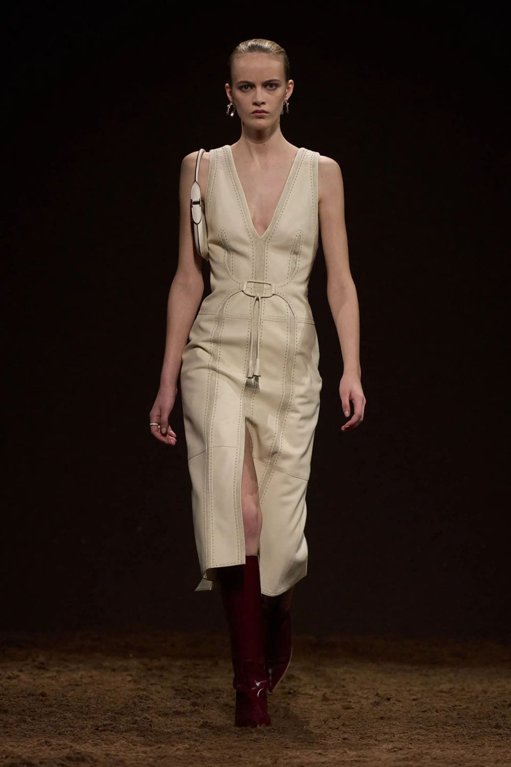 Hermès Automne Hiver 2025 2026 Runway Magazine (17)