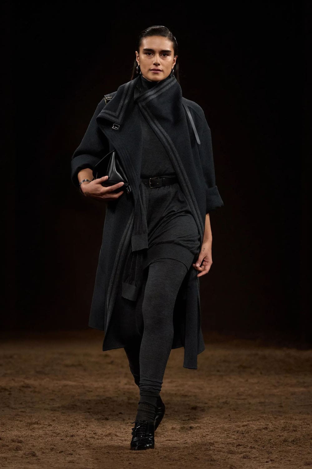 Hermès Automne Hiver 2025 2026 Runway Magazine (25)