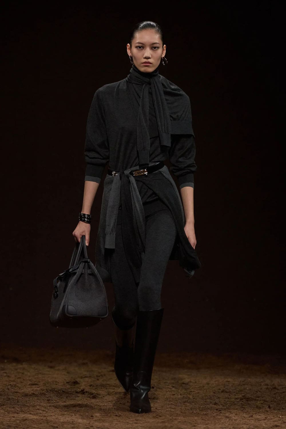 Hermès Automne Hiver 2025 2026 Runway Magazine (30)