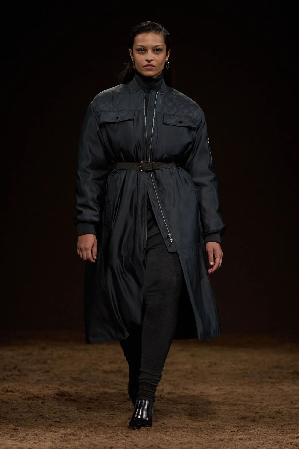 Hermès Automne Hiver 2025 2026 Runway Magazine (31)