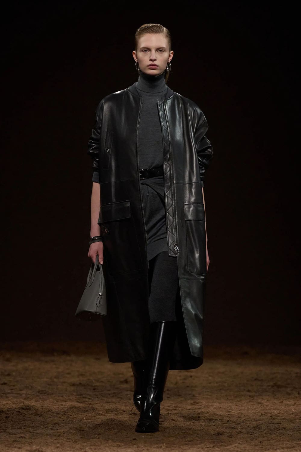 Hermès Automne Hiver 2025 2026 Runway Magazine (36)