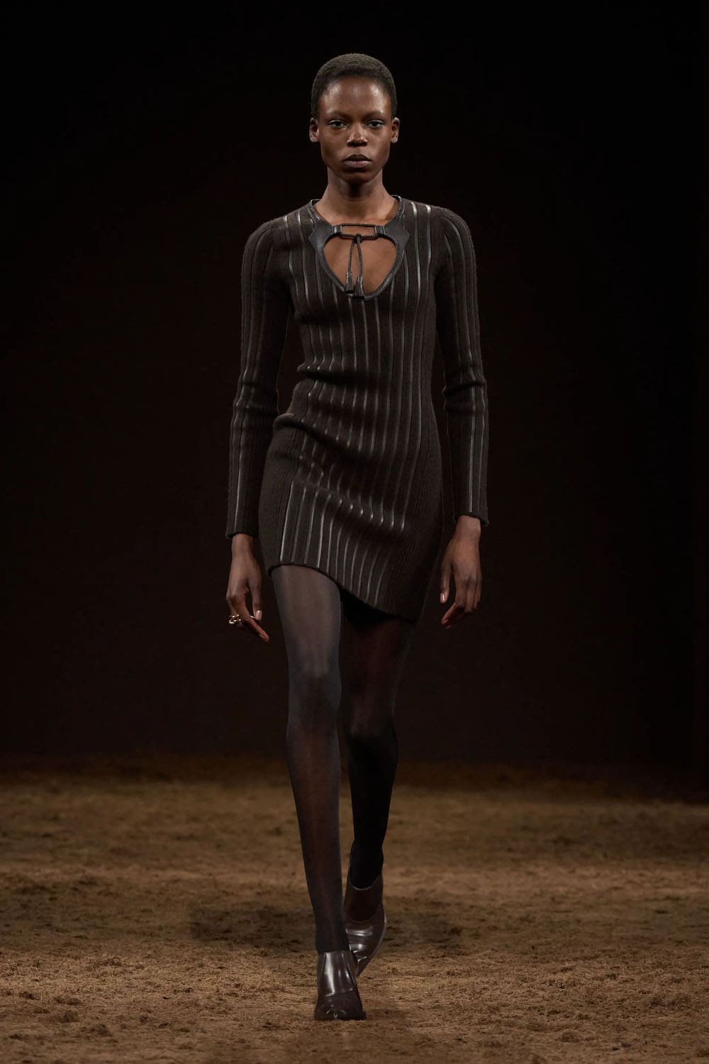 Hermès Automne Hiver 2025 2026 Runway Magazine (38)