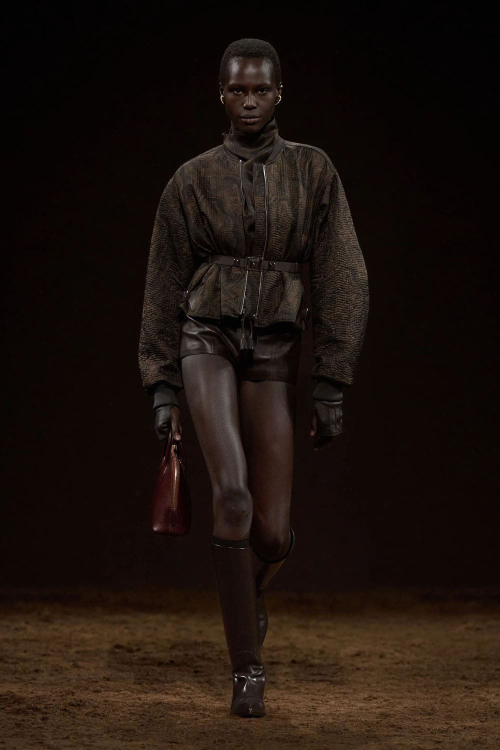 Hermès Automne Hiver 2025 2026 Runway Magazine (56)