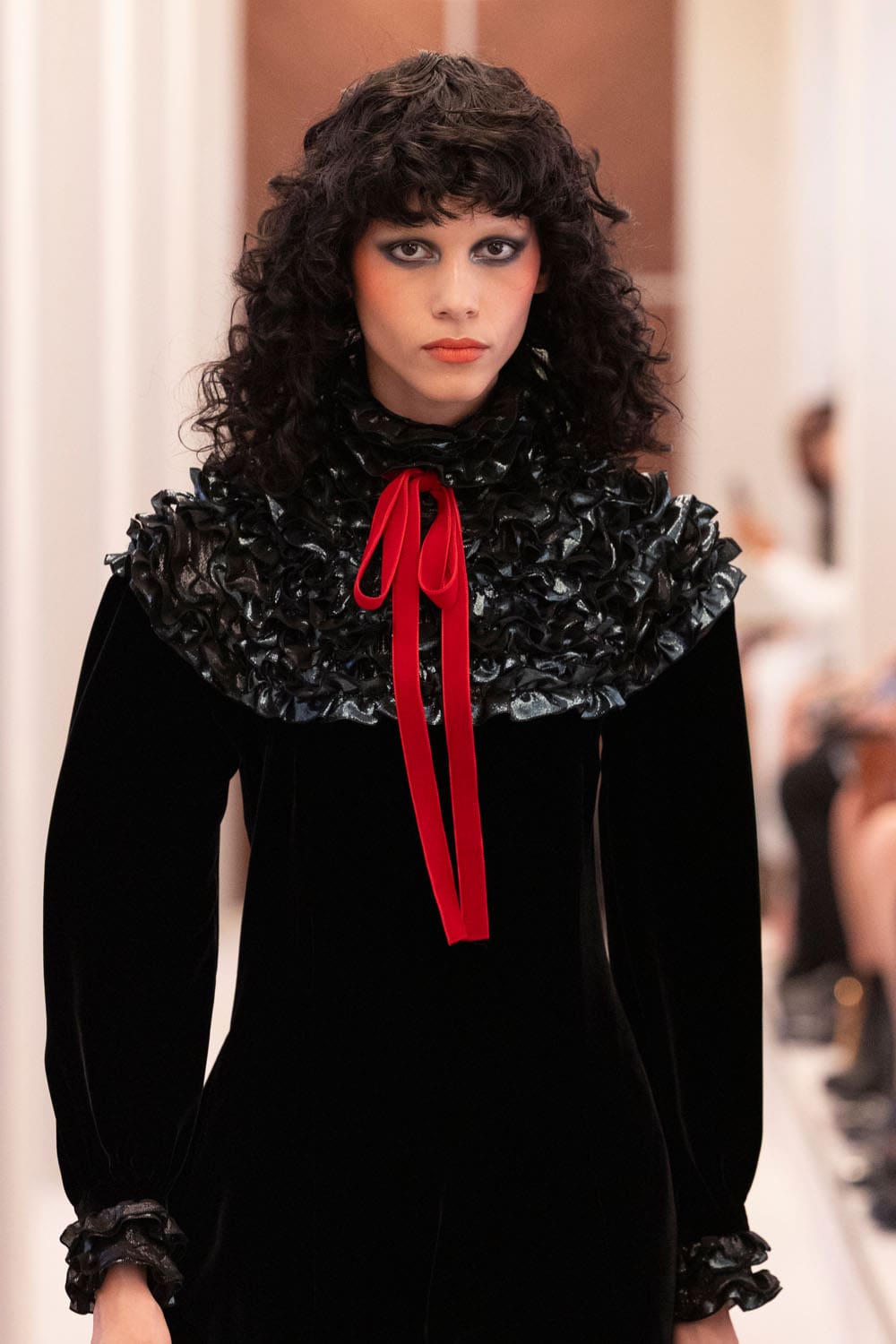 Louis Vuitton Осень-Зима 2025 2026 Крупный План Runway Журнал (19)