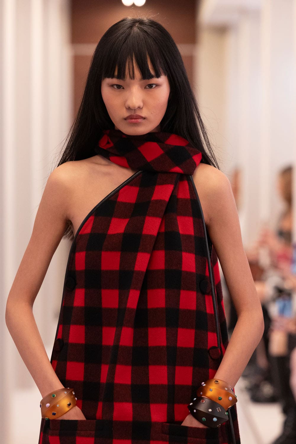 Louis Vuitton Осень-Зима 2025 2026 Крупный План Runway Журнал (23)