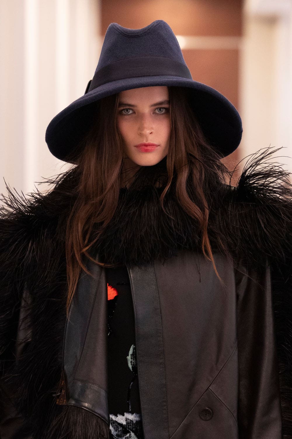 Louis Vuitton Осень-Зима 2025 2026 Крупный План Runway Журнал (26)