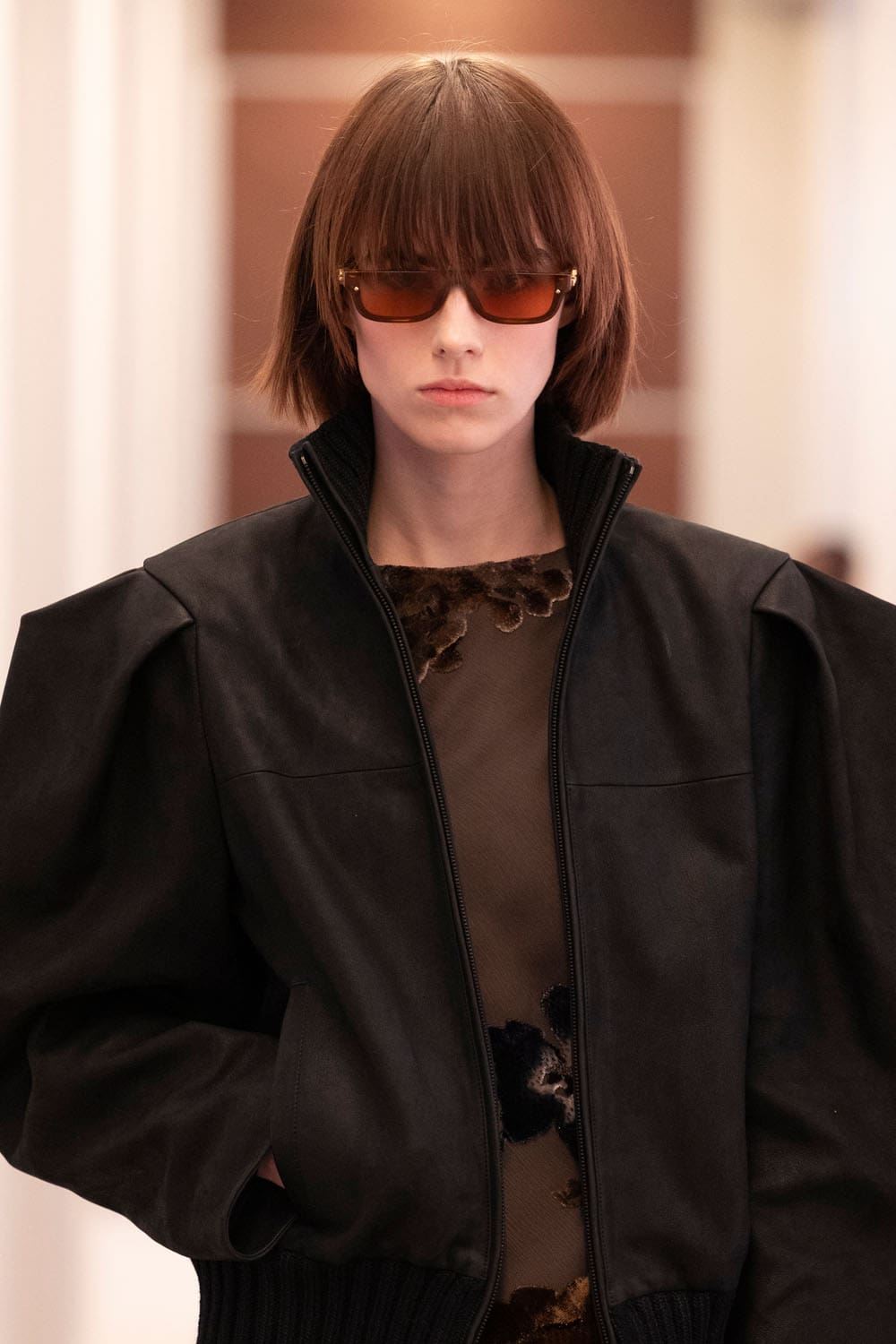 Louis Vuitton Осень-Зима 2025 2026 Крупный План Runway Журнал (29)