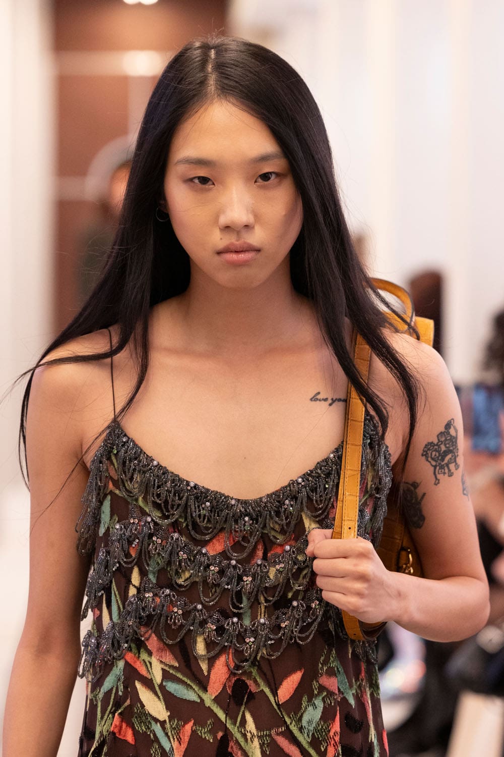 Louis Vuitton Осень-Зима 2025 2026 Крупный План Runway Журнал (31)