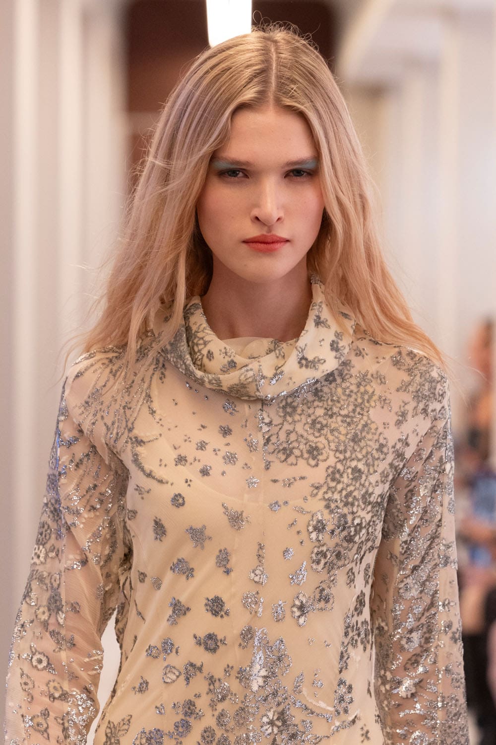 Louis Vuitton Осень-Зима 2025 2026 Крупный План Runway Журнал (35)