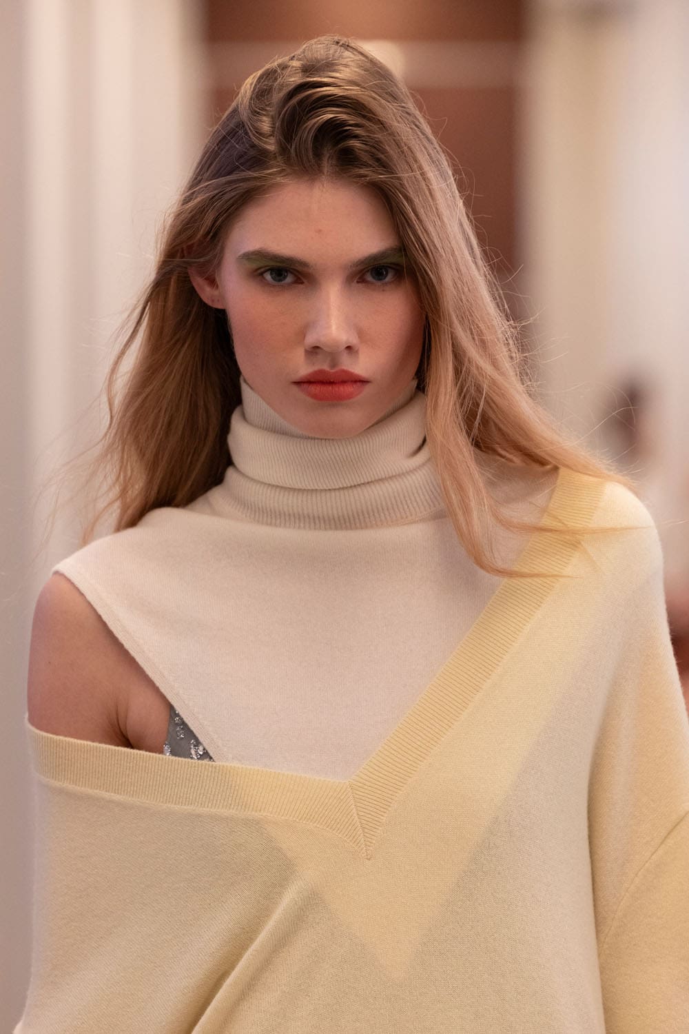 Louis Vuitton Осень-Зима 2025 2026 Крупный План Runway Журнал (36)