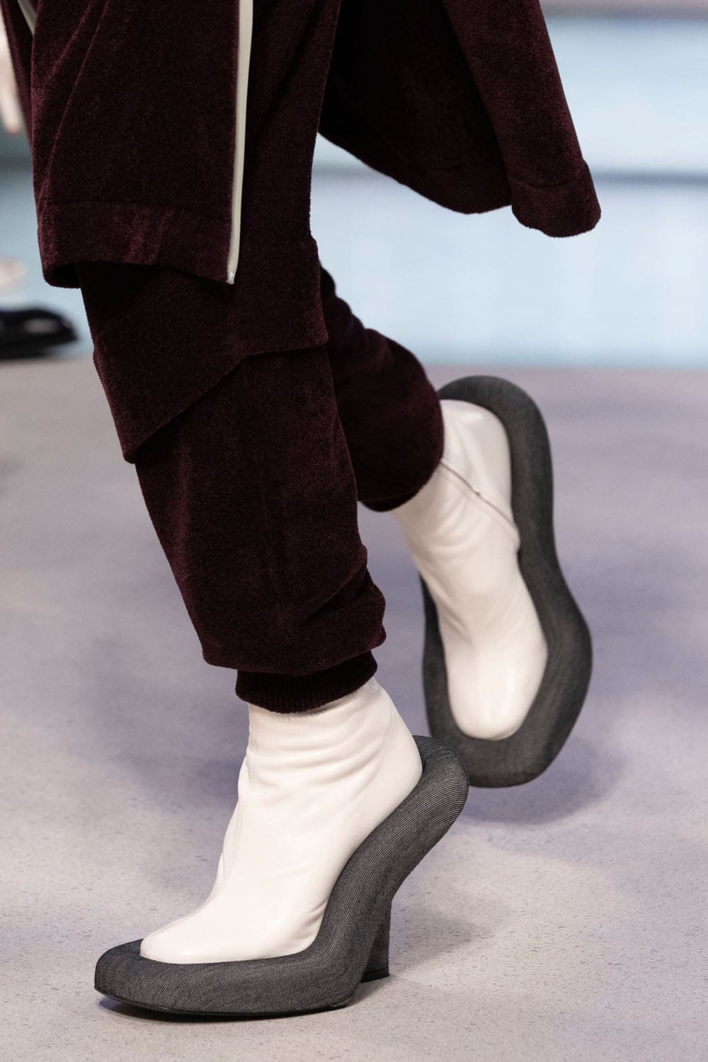 Louis Vuitton Fall Winter 2025 2026 Shoes Runway Magazine (13)