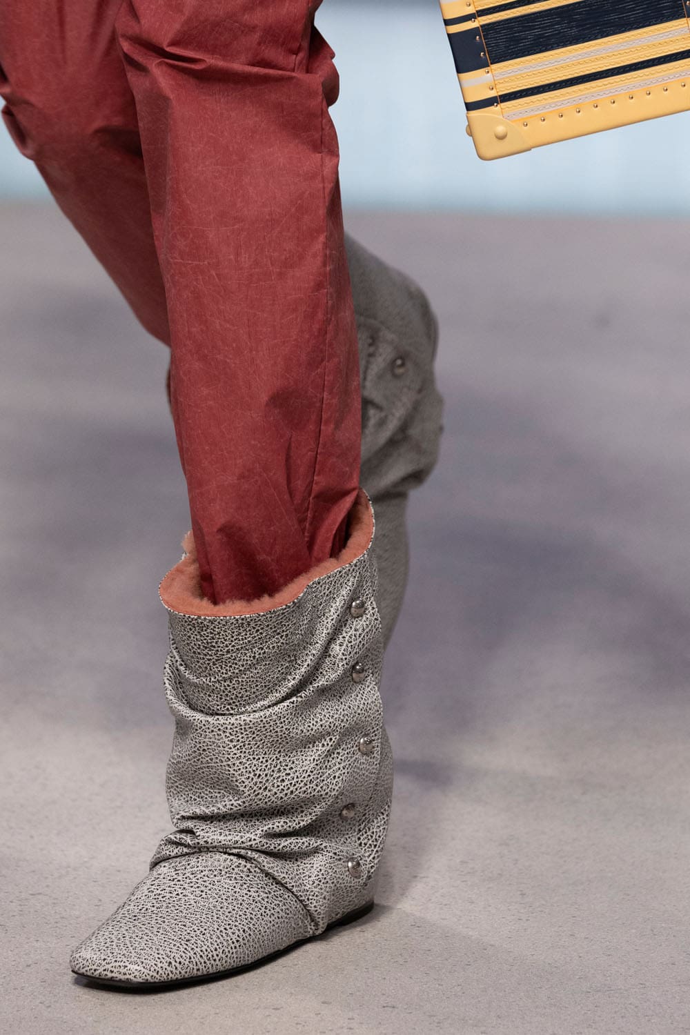 Louis Vuitton Fall Winter 2025 2026 Shoes Runway Magazine (38)