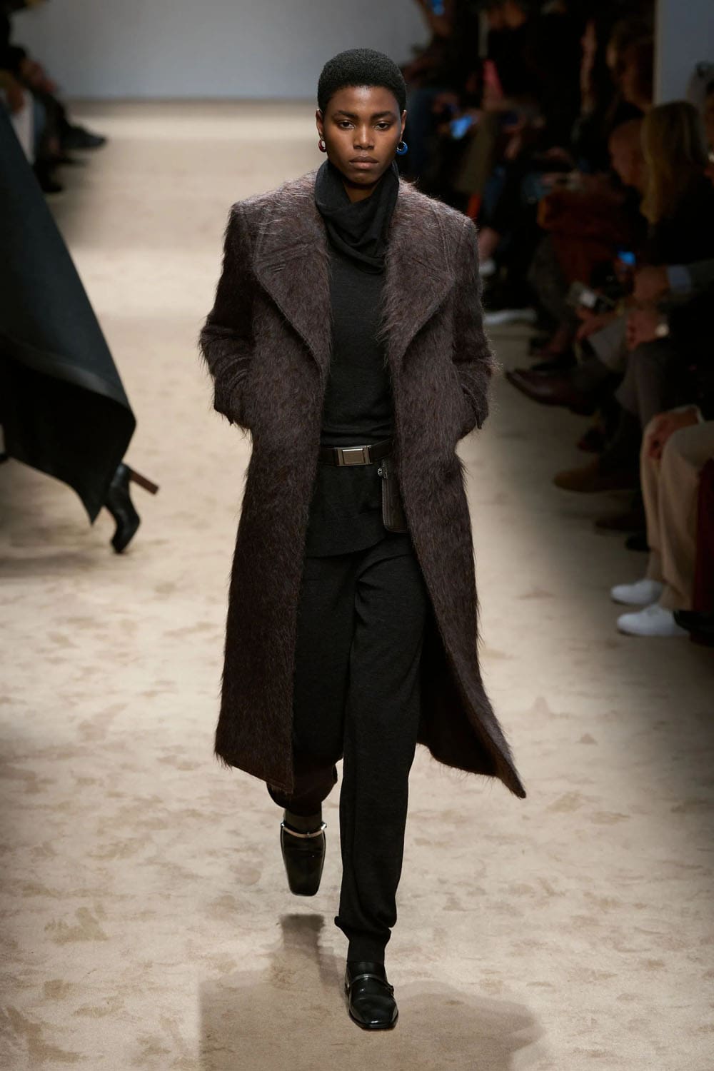 トッズ 2025 2026 秋冬 Runway 雑誌(18)