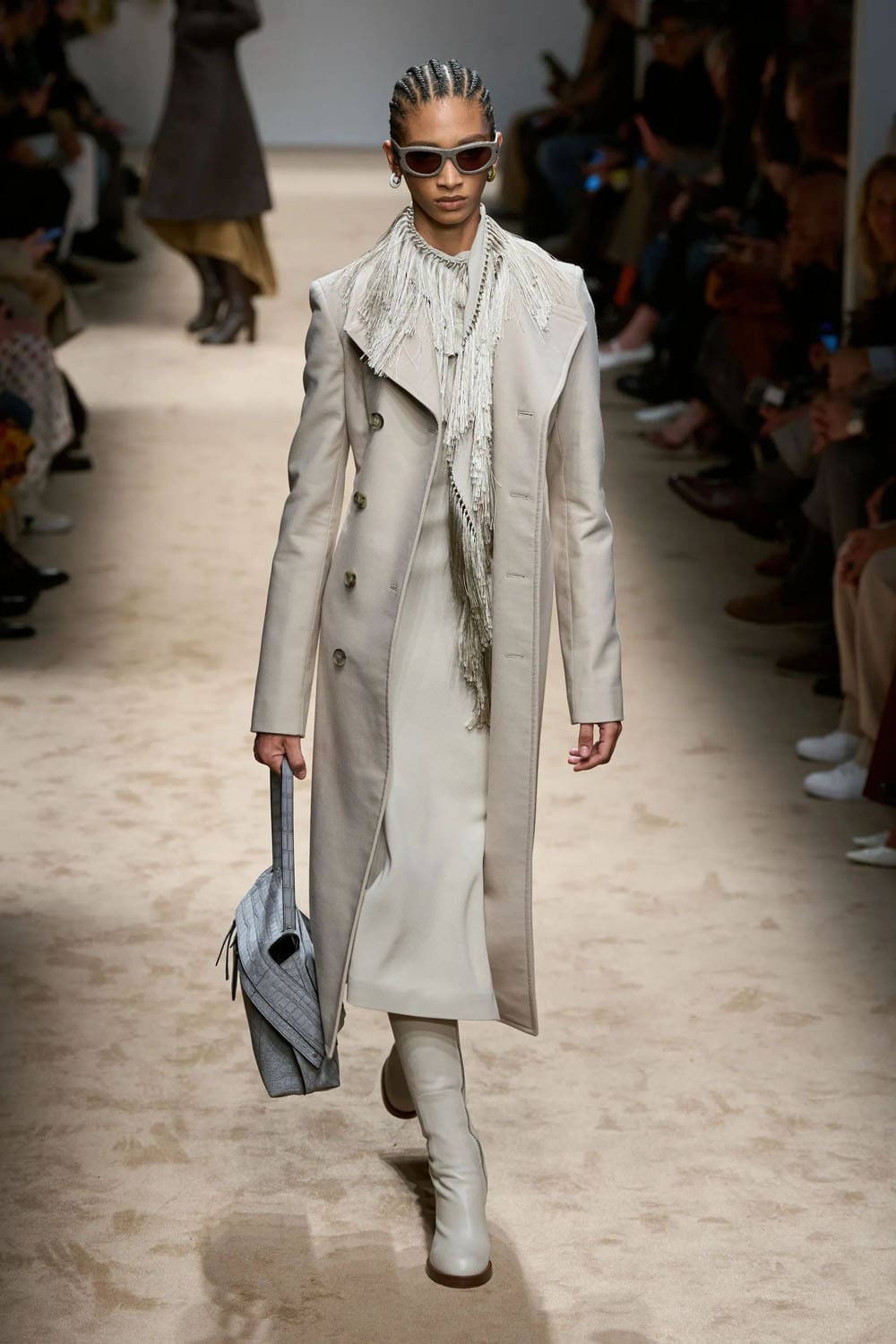 トッズ 2025 2026 秋冬 Runway 雑誌(27)