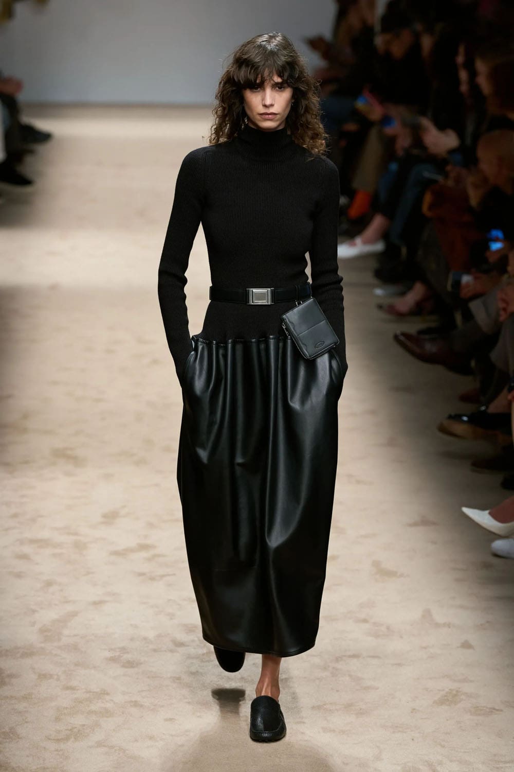 トッズ 2025 2026 秋冬 Runway 雑誌(39)