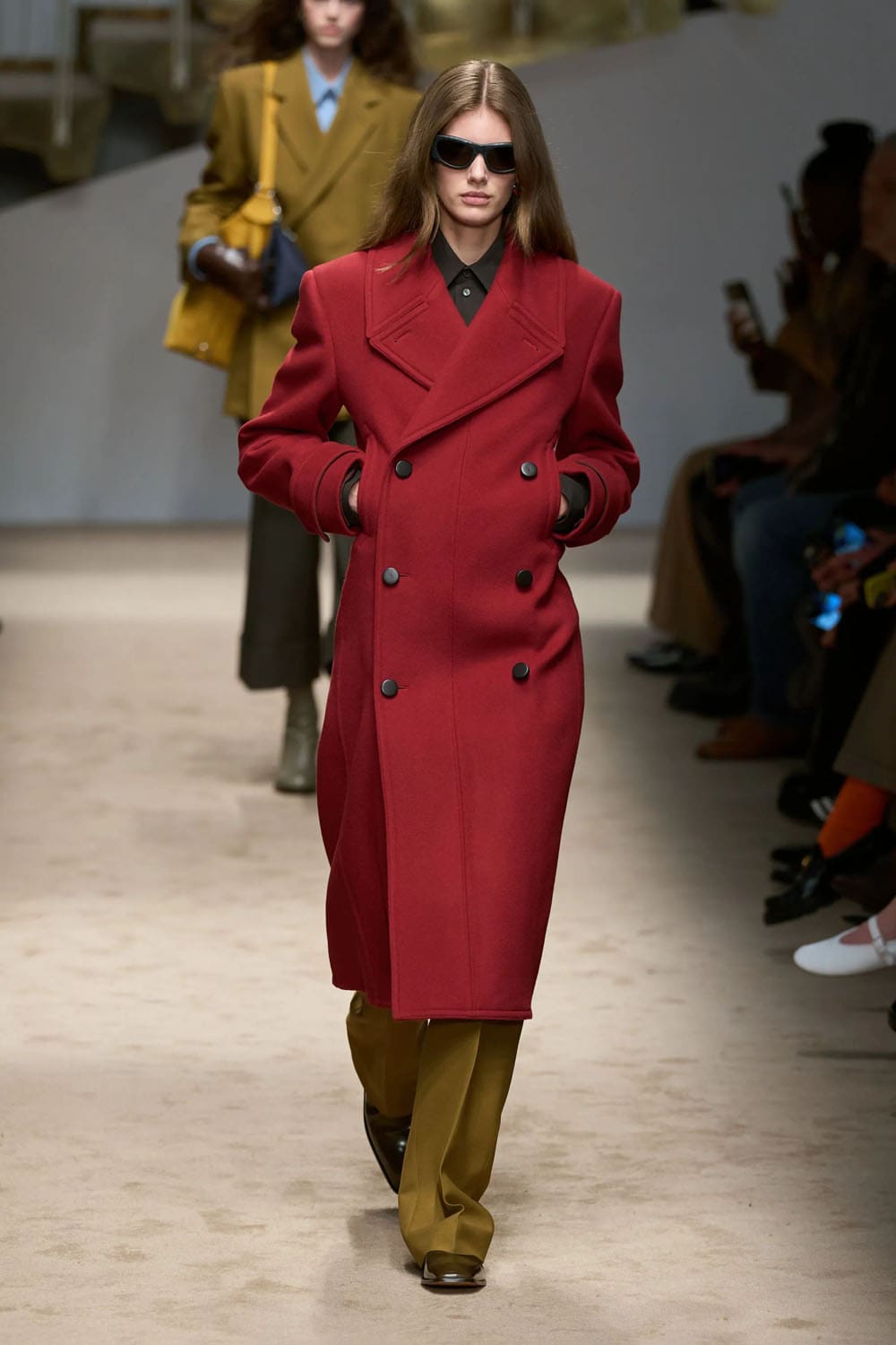 トッズ 2025 2026 秋冬 Runway 雑誌(4)