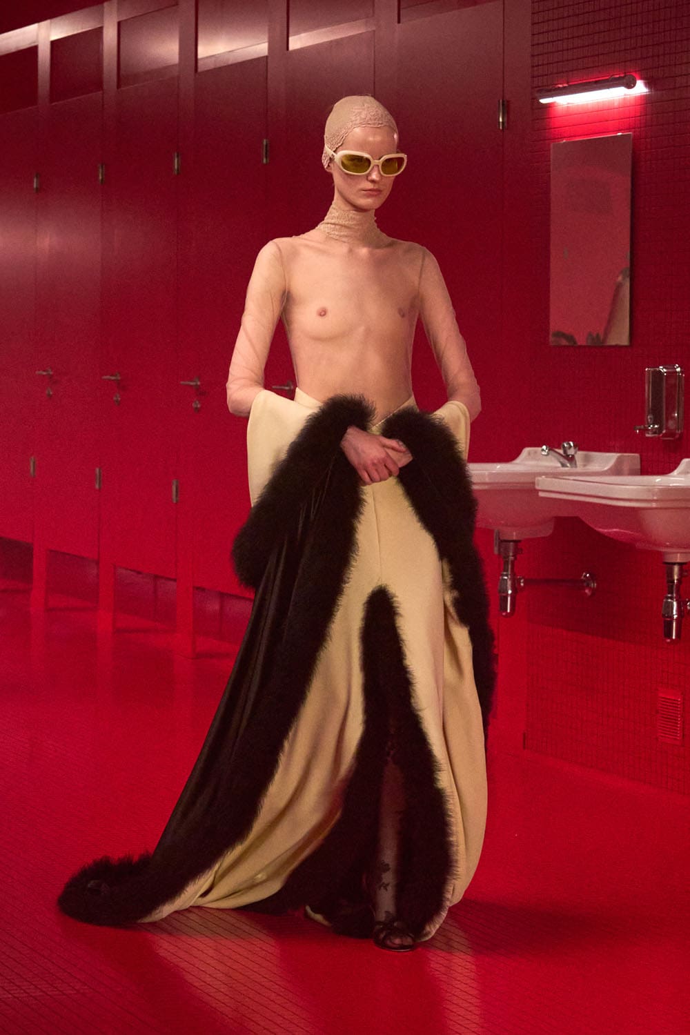 Valentino Automne Hiver 2025 2026 Runway Magazine (10)